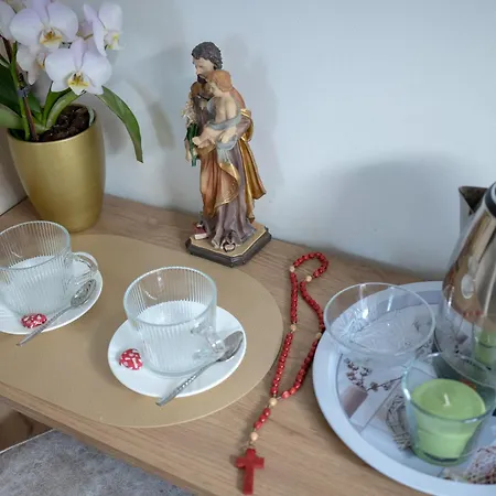 Pansion Ana לינה וארוחת בוקר 3*