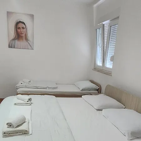 לינה וארוחת בוקר Pansion Ana Međugorje