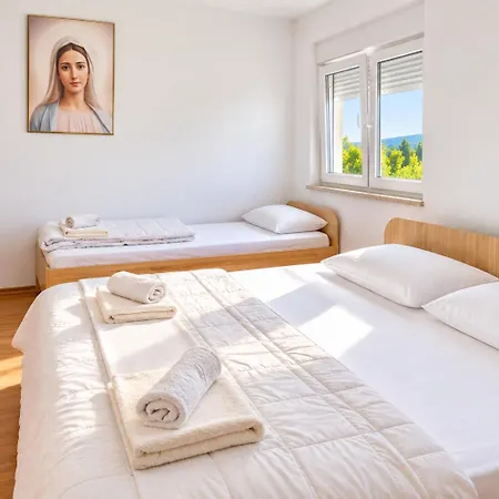 Pansion Ana Bed and breakfast 3*