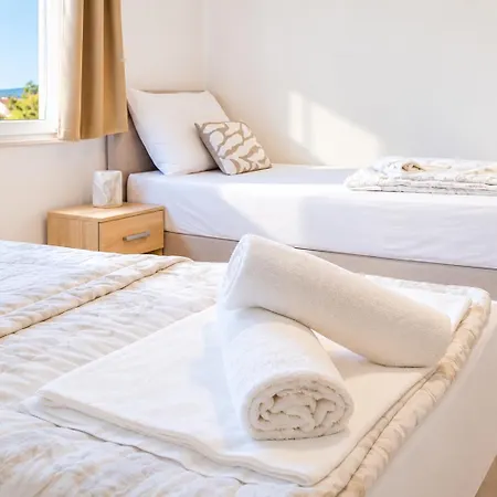 Bed and breakfast Pansion Ana 3*