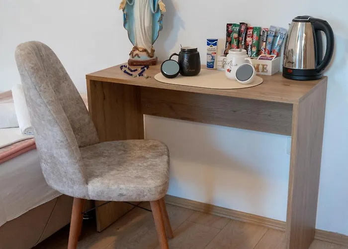 Pansion Ana Couette-café 3*