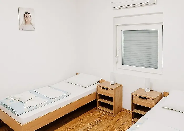 Pansion Ana Couette-café 3*